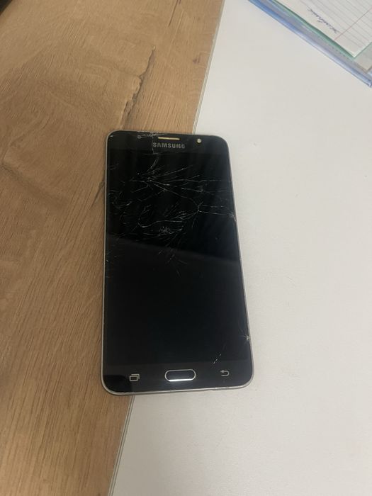 Телефоны на запчасти