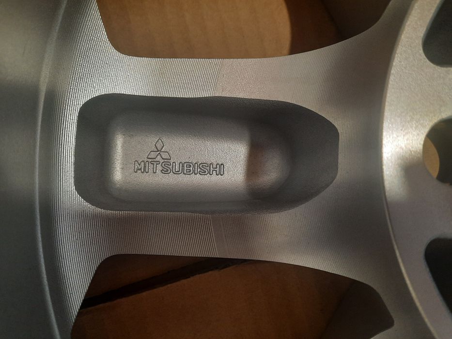 Комплект новых дисков