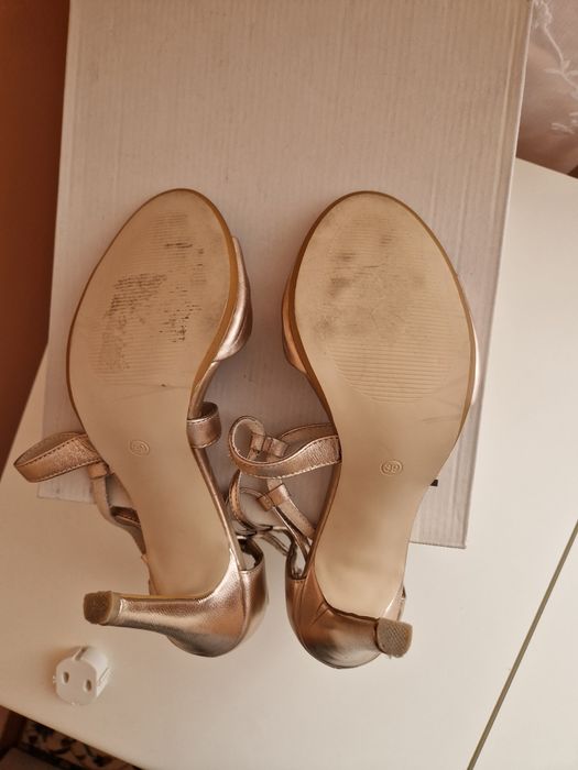 Дамски сандали 39номер