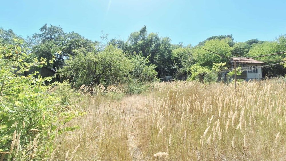 продавам парцел Боровец юг на 1500 метра от спирка Кантара