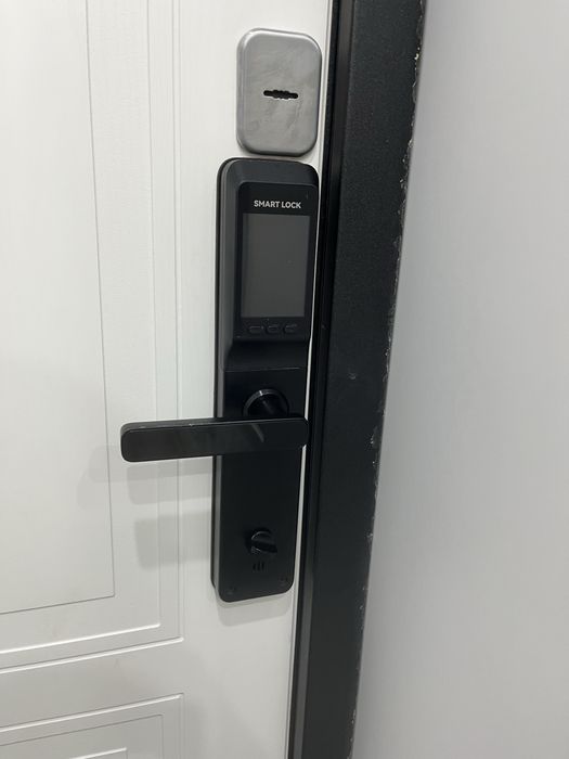 Электронный замок новый..