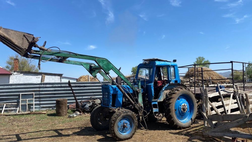 МТЗ 80. Трактор.