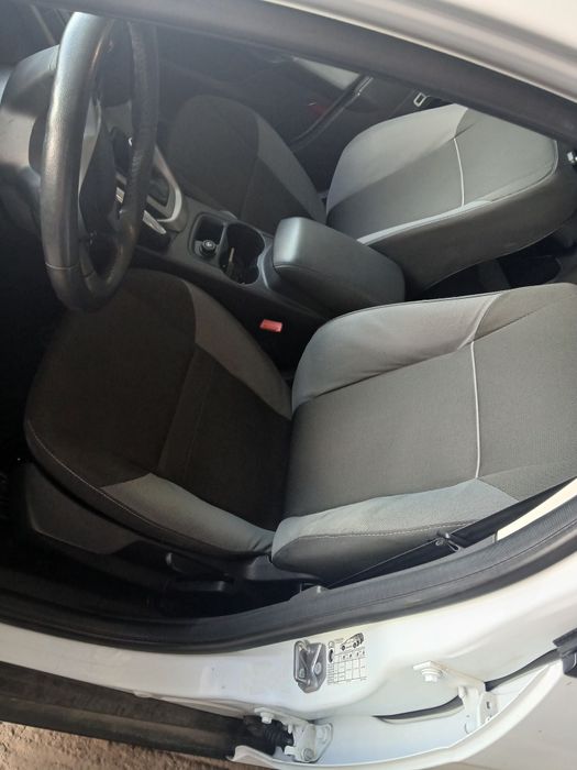 FORD FOCUS 1.6 бензин 2011г На части