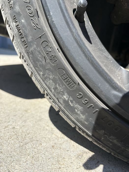 Джанти с гуми 205/40/17 4x114.3 митцубиши колт