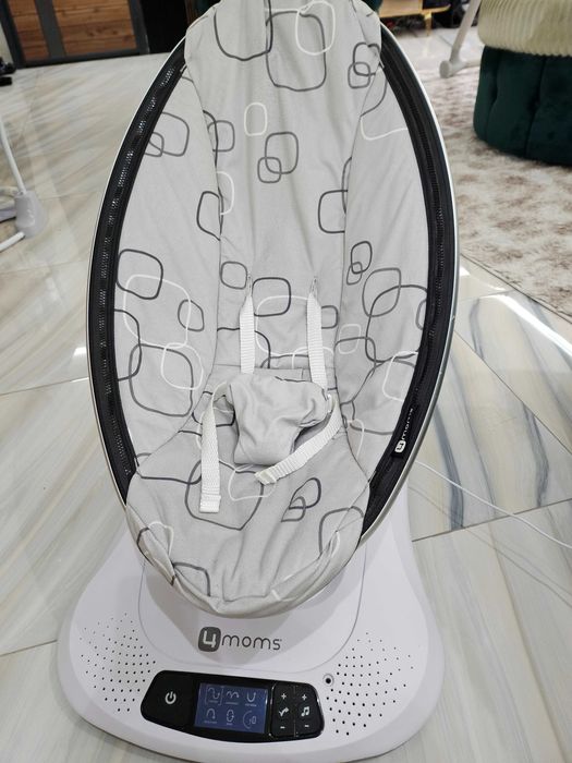 Люлка 4moms сива многа запазена