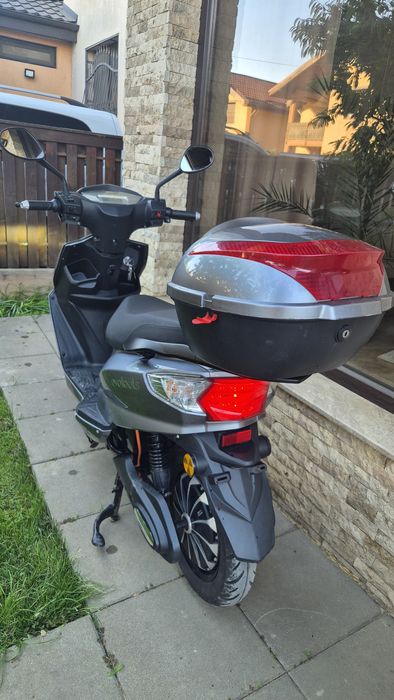 Scuter Electric 130 Km Autonomie. 2100W. 25km/h Fara Permis CIV Gratis