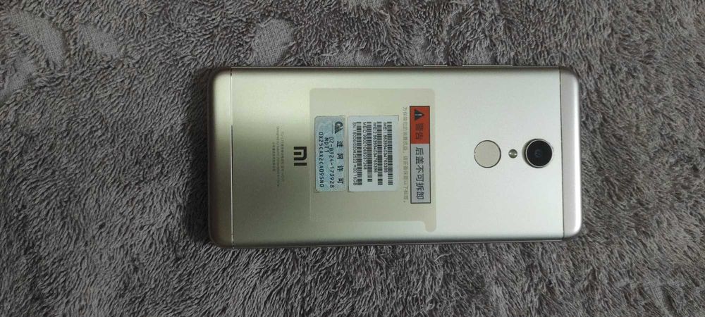 Продаётся смартфон Redmi 5