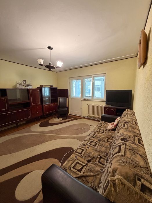 Apartament cu 3 camere de inchiriat Botosani