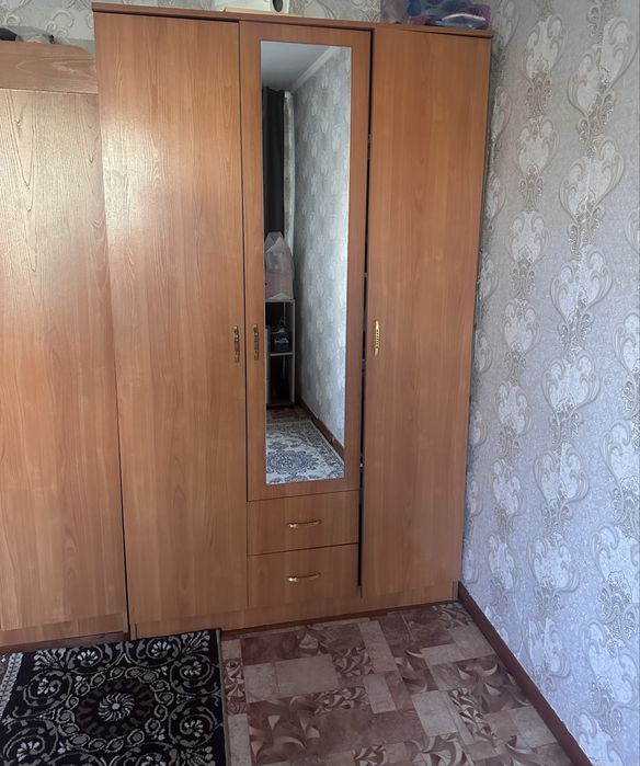 Продаю два шкафа срочно