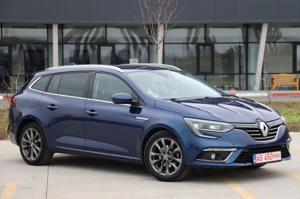 Renault Megane 12 TCE Serie Signarure S
