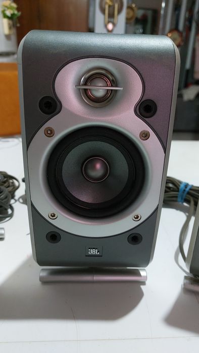 Sateliți jbl SCS200