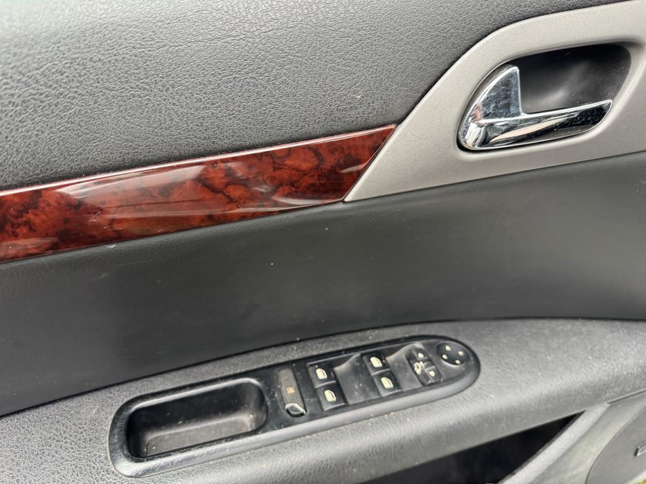 Vand Peugeot 407 sau schimb cu remorca de 750 kg