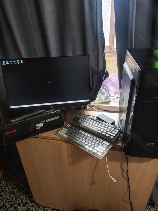 Продам игровой компьютер в отличном состоянии i3-9100F 3.60 GHz NVIDiA