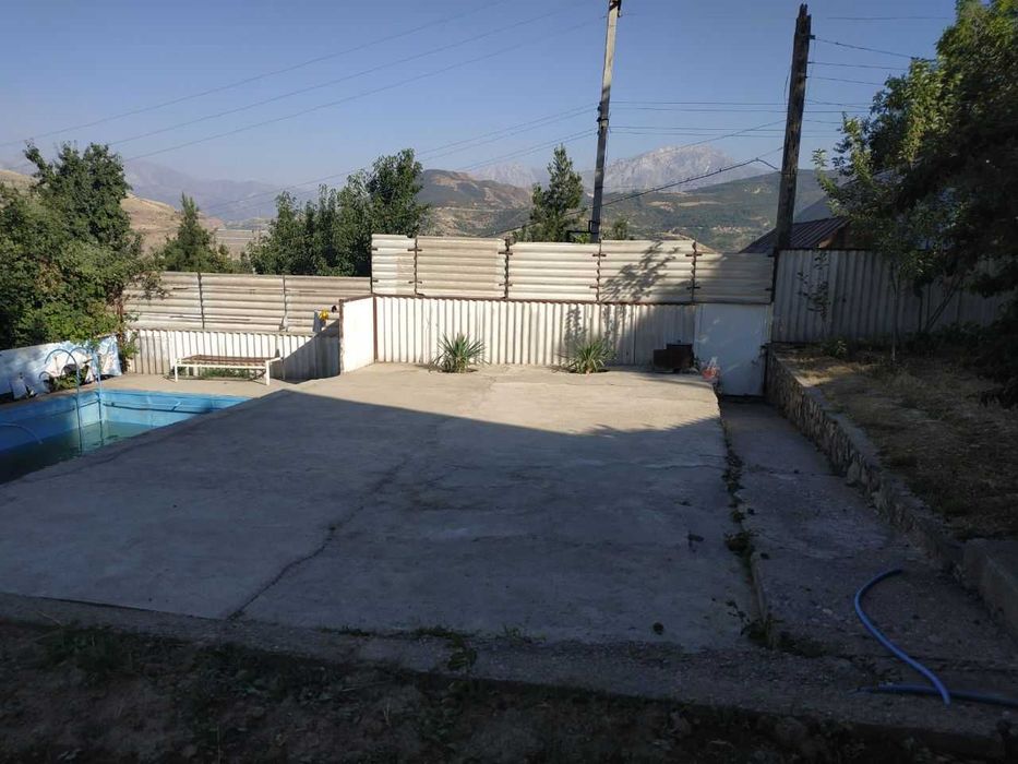 Дача на участке 6 соток в Чарваке