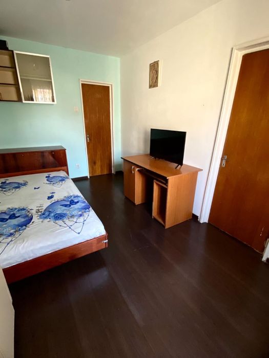 Inchiriez apartament doua camere