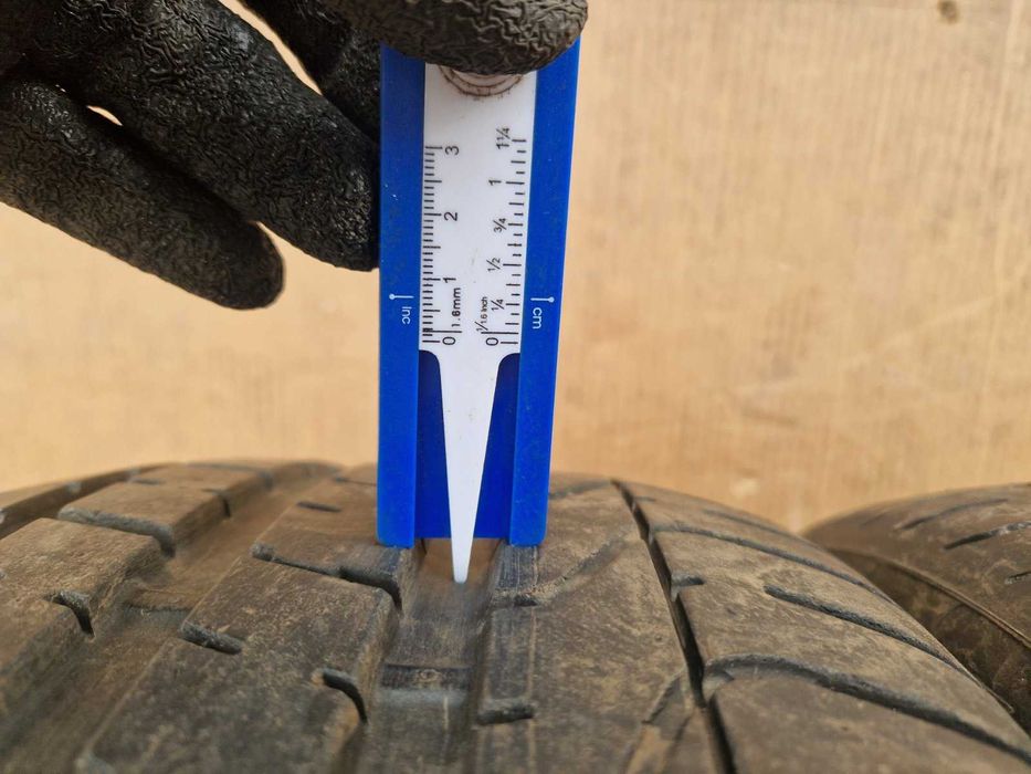 2 Pirelli R18 245/40 Летни гуми  DOT4021