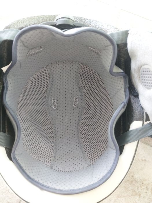 Casca de schi / snowboard , alba