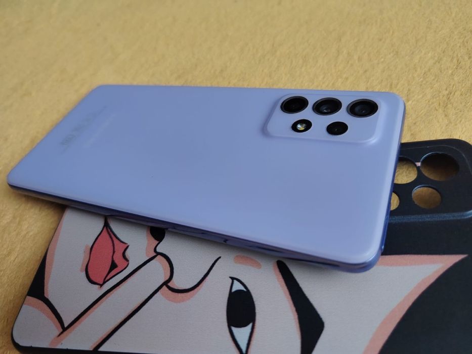 Продам телефон Samsung A52