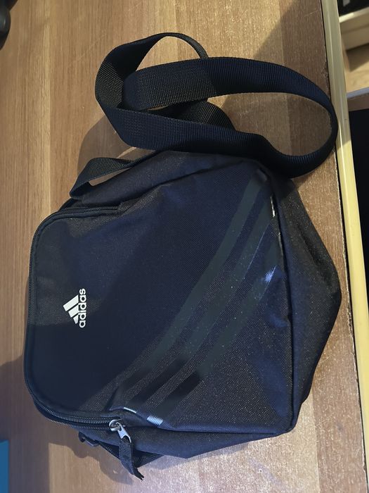 Vand borseta adidas