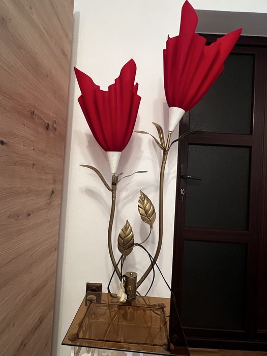 Lampadar cu masuta de sticla