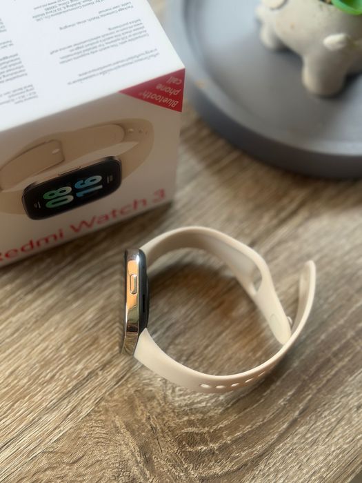 Часовник смарт Redmi Watch 3, Нов
