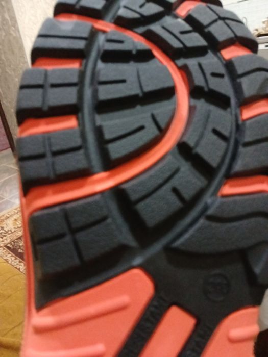 Спец обувь 44 размера..