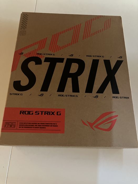 Лаптоп ASUS ROG Strix G16