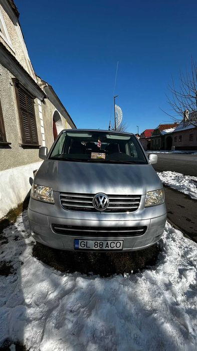 VW T5 CARAVELLE 8+1 locuri