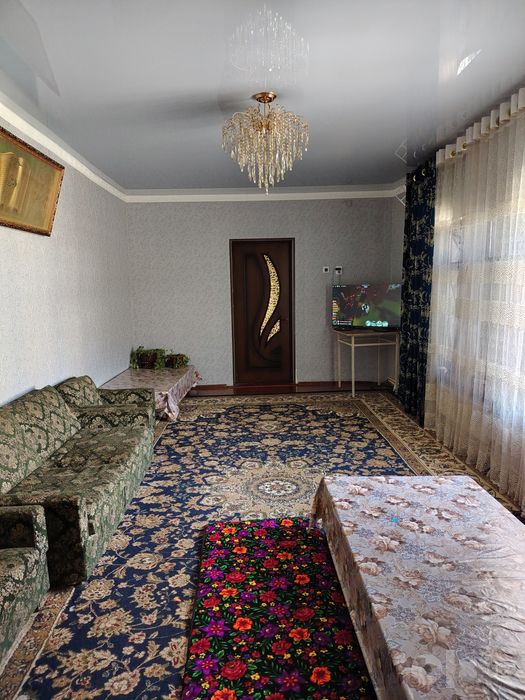 Срочно ховли сотилади 6 суток