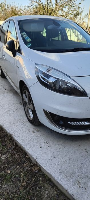 RENAULT Scenic 2012 — imagine 4