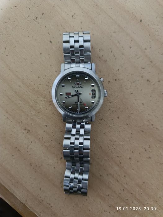 Часы наручные самозавод, фирма ориент.последнее модель