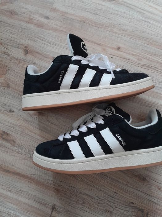 Продам кроссовки