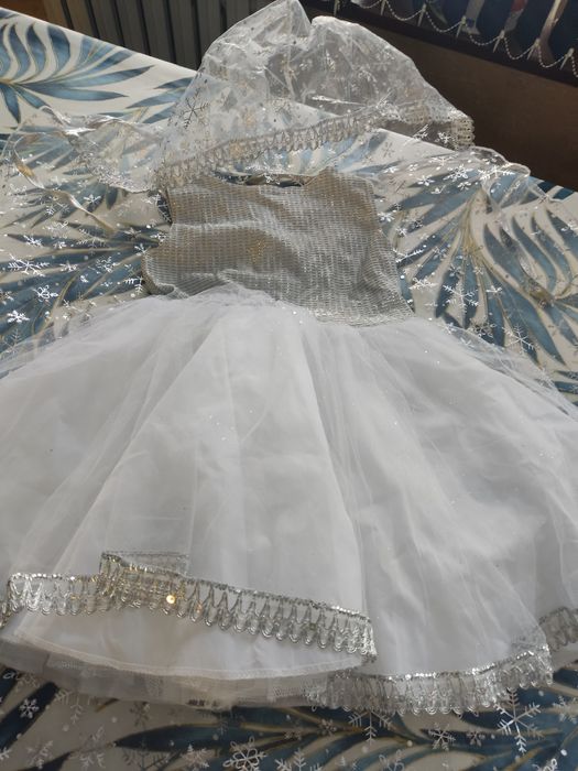 Новогодние костюмы.