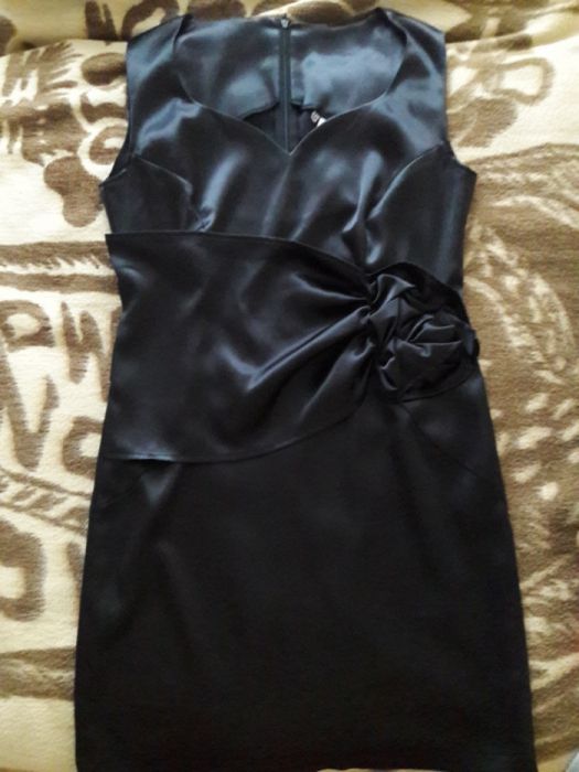 Черна елегантна къса рокля