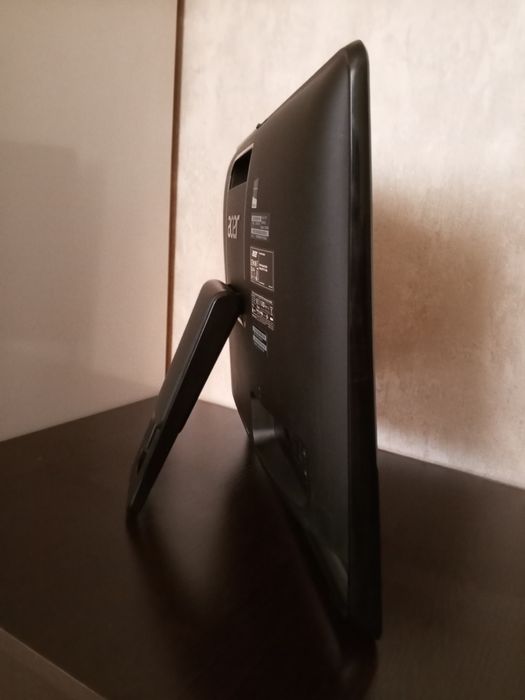 Комп холати зур клавиш ва блютуз мишкасина кушиб бараман гарак булса