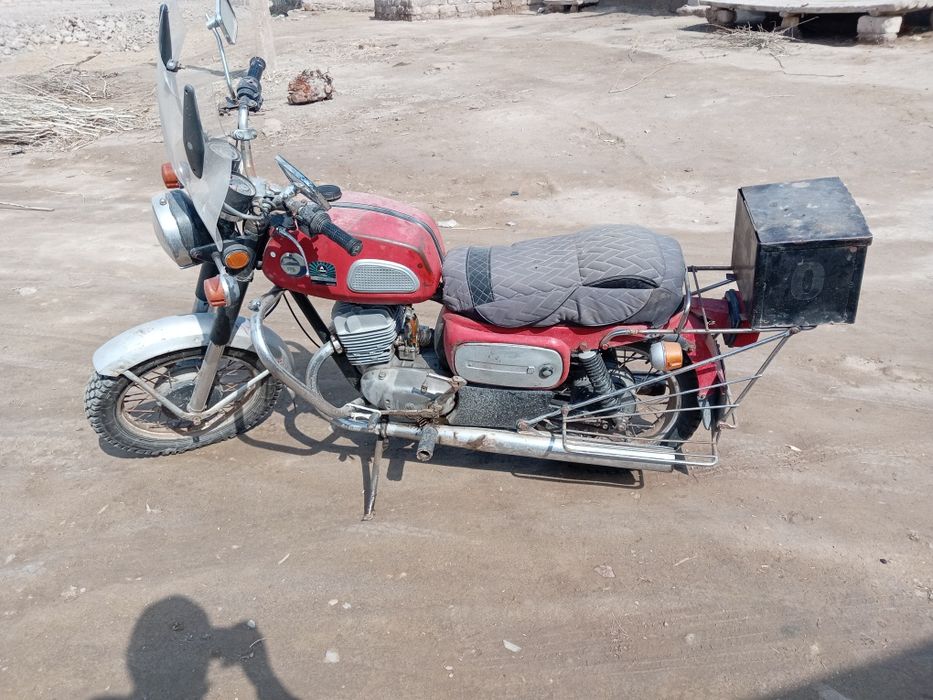 Vosxod motasikil sotiladi