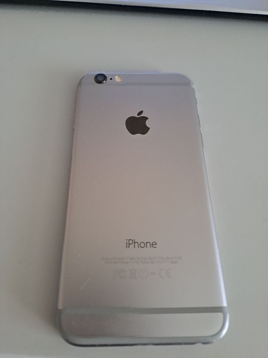 Продам iPhone 6 на запчасти