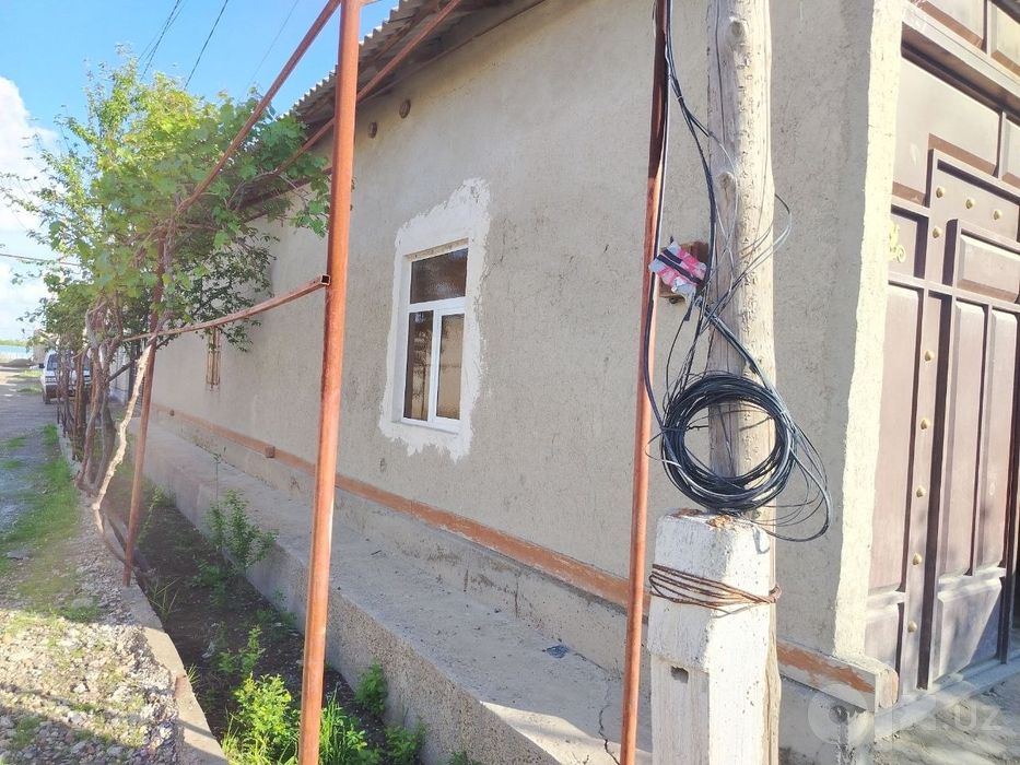 Уй сотилади келишилган нархда