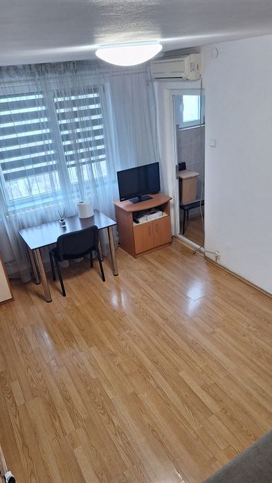 Vand apartament 2 camere