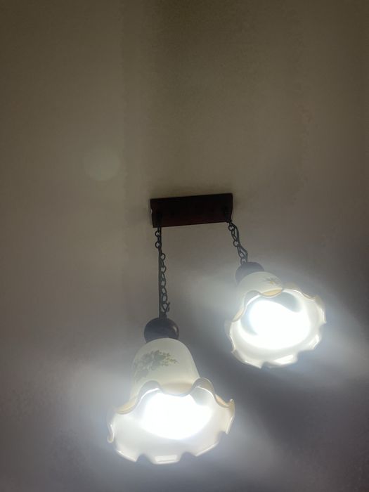 Продам люстру 900 тг