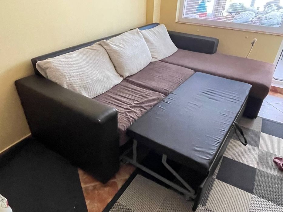 Продавам ъгълов диван