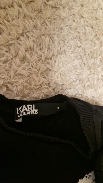 Продавам мъжка блуза Karl Lagerfeld