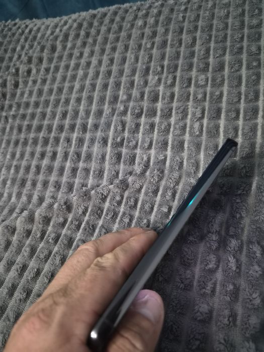 Iphone          .samsung s 23