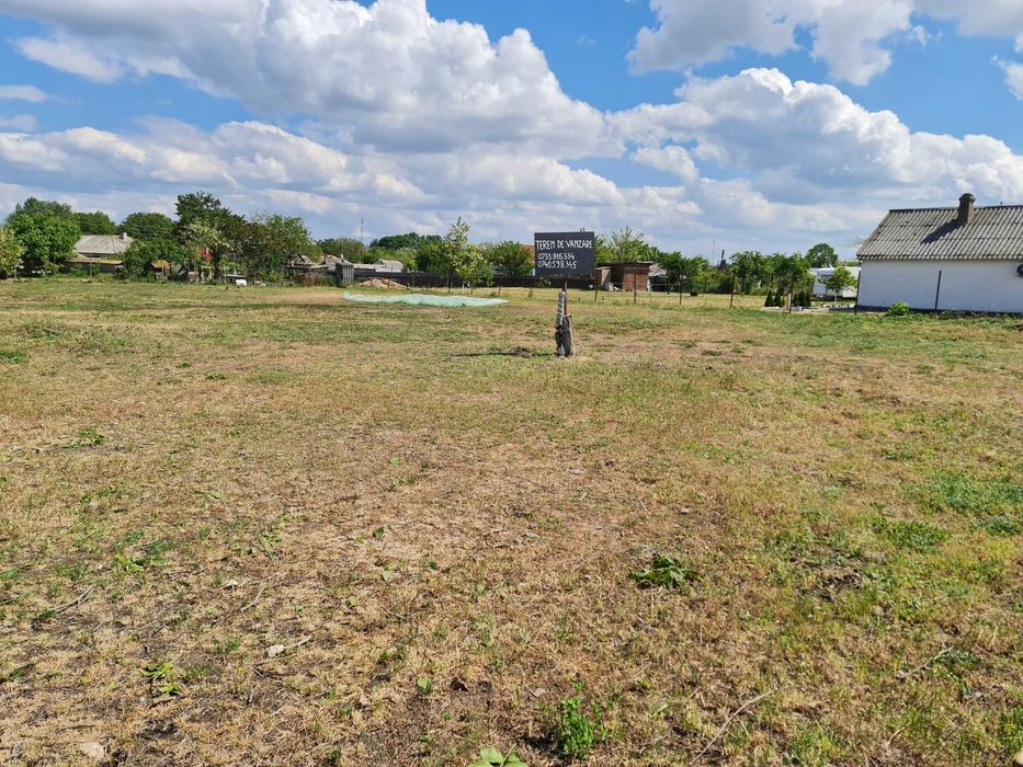 MURIGHIOL Teren Intravilan de vanzare  Urgent / 1700 M2  / Negociabil