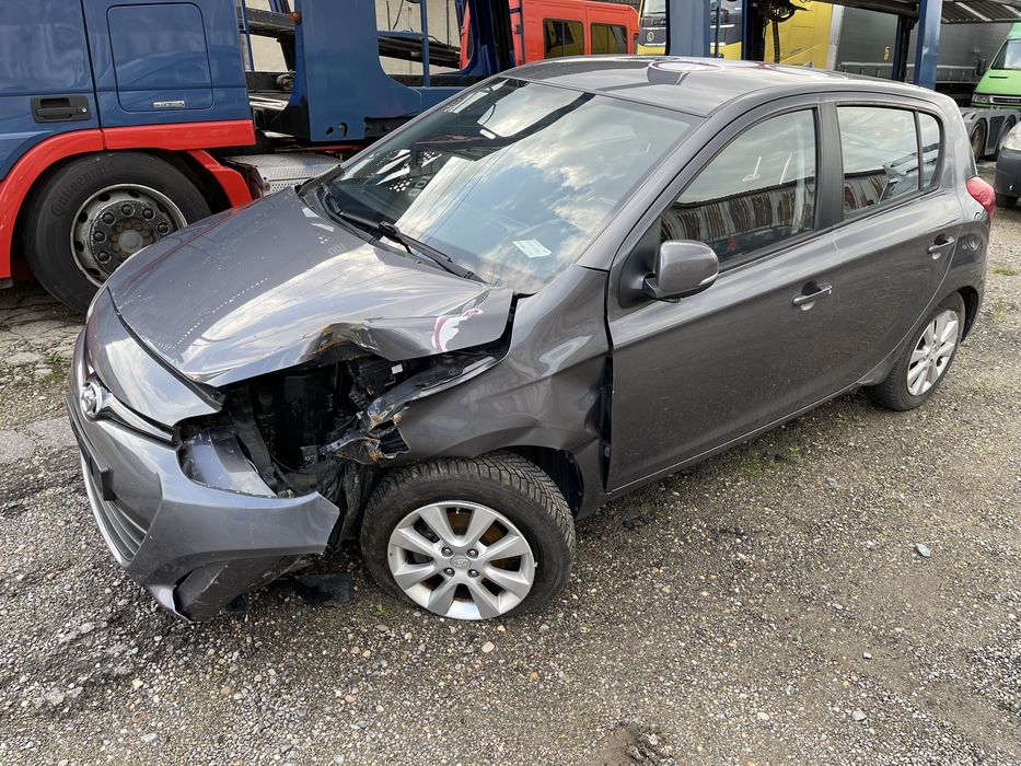 Hyundai i20 1.4 74kw 2015 Автомат на части