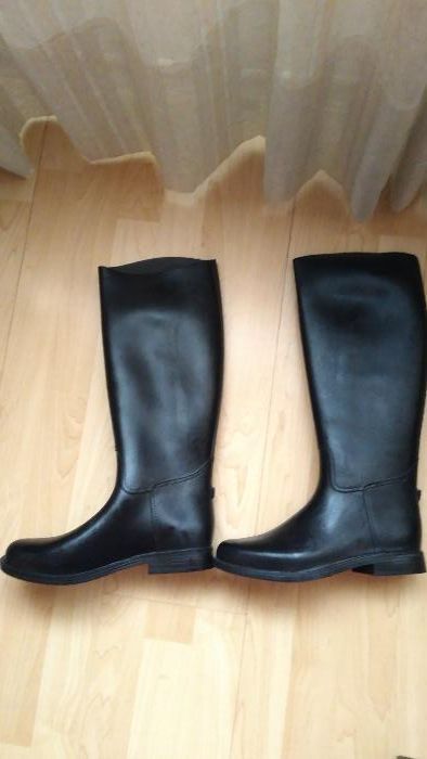 Велурени ботуши UGG и Гумени ботуши номер 40 и 41