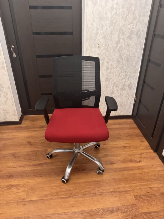 Офисные кресла бу