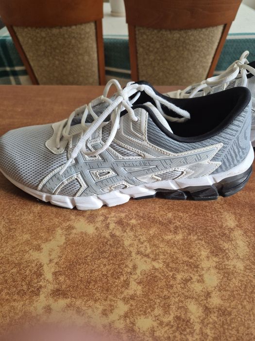 Маратонки Асикс бели