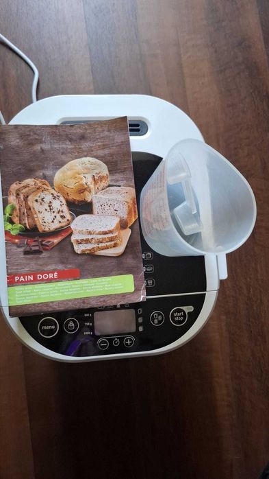 Masina facut paine Tefal