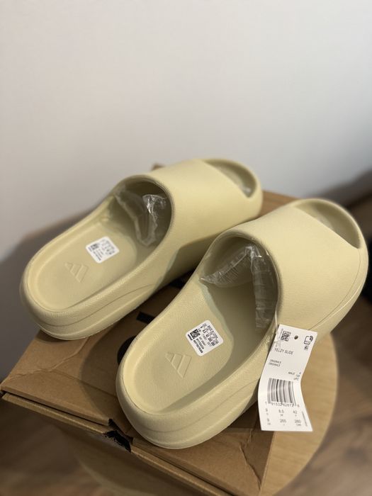 Papuci Adidas Yezzy Slide